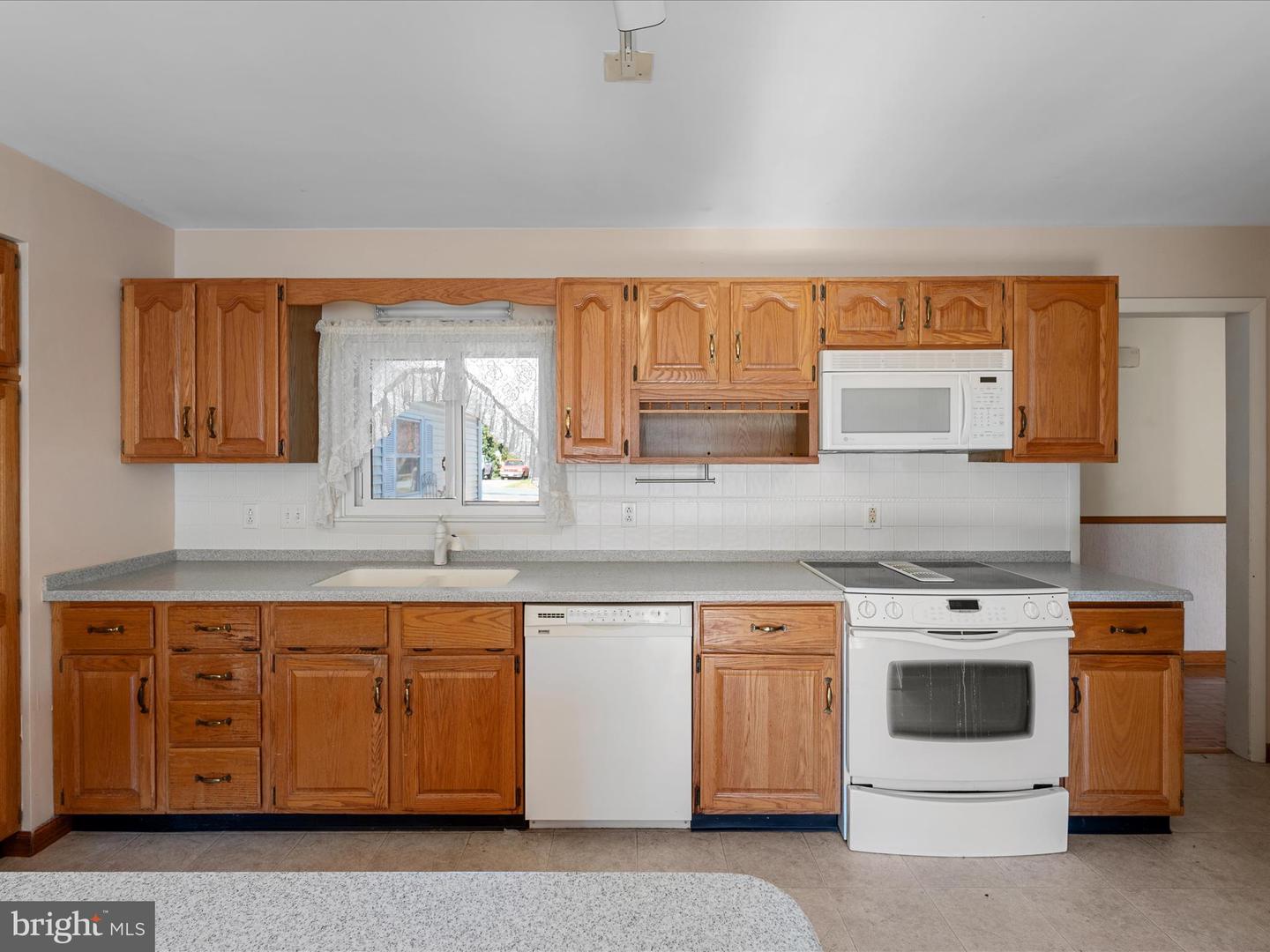 128 LONGCROFT RD, WINCHESTER, Virginia 22602, 3 Bedrooms Bedrooms, ,2 BathroomsBathrooms,Residential,For sale,128 LONGCROFT RD,VAFV2037576 MLS # VAFV2037576