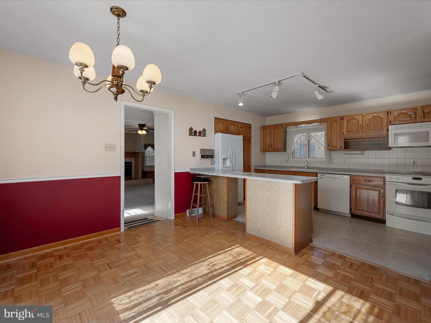 128 LONGCROFT RD, WINCHESTER, Virginia 22602, 3 Bedrooms Bedrooms, ,2 BathroomsBathrooms,Residential,For sale,128 LONGCROFT RD,VAFV2037576 MLS # VAFV2037576