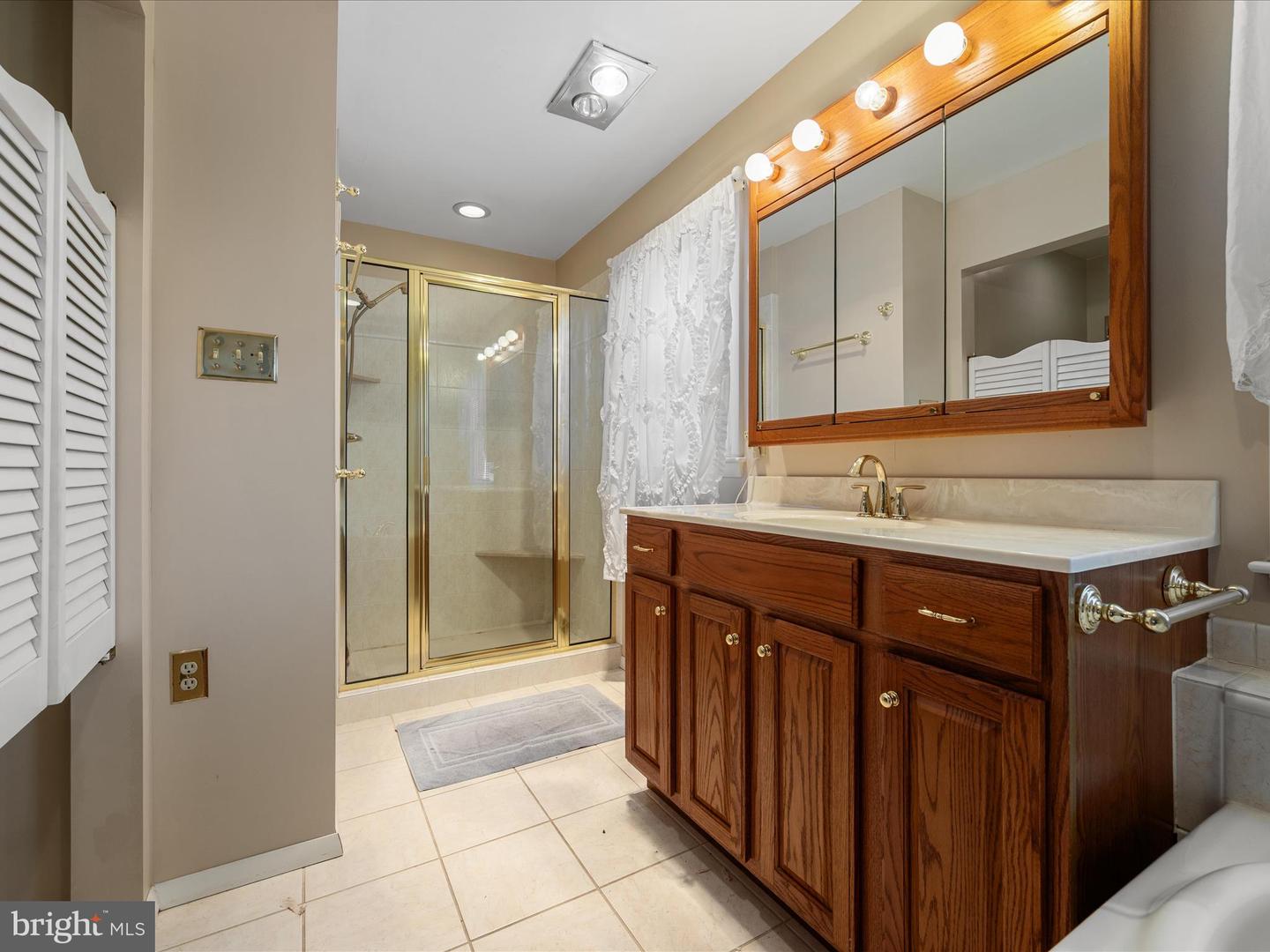 128 LONGCROFT RD, WINCHESTER, Virginia 22602, 3 Bedrooms Bedrooms, ,2 BathroomsBathrooms,Residential,For sale,128 LONGCROFT RD,VAFV2037576 MLS # VAFV2037576