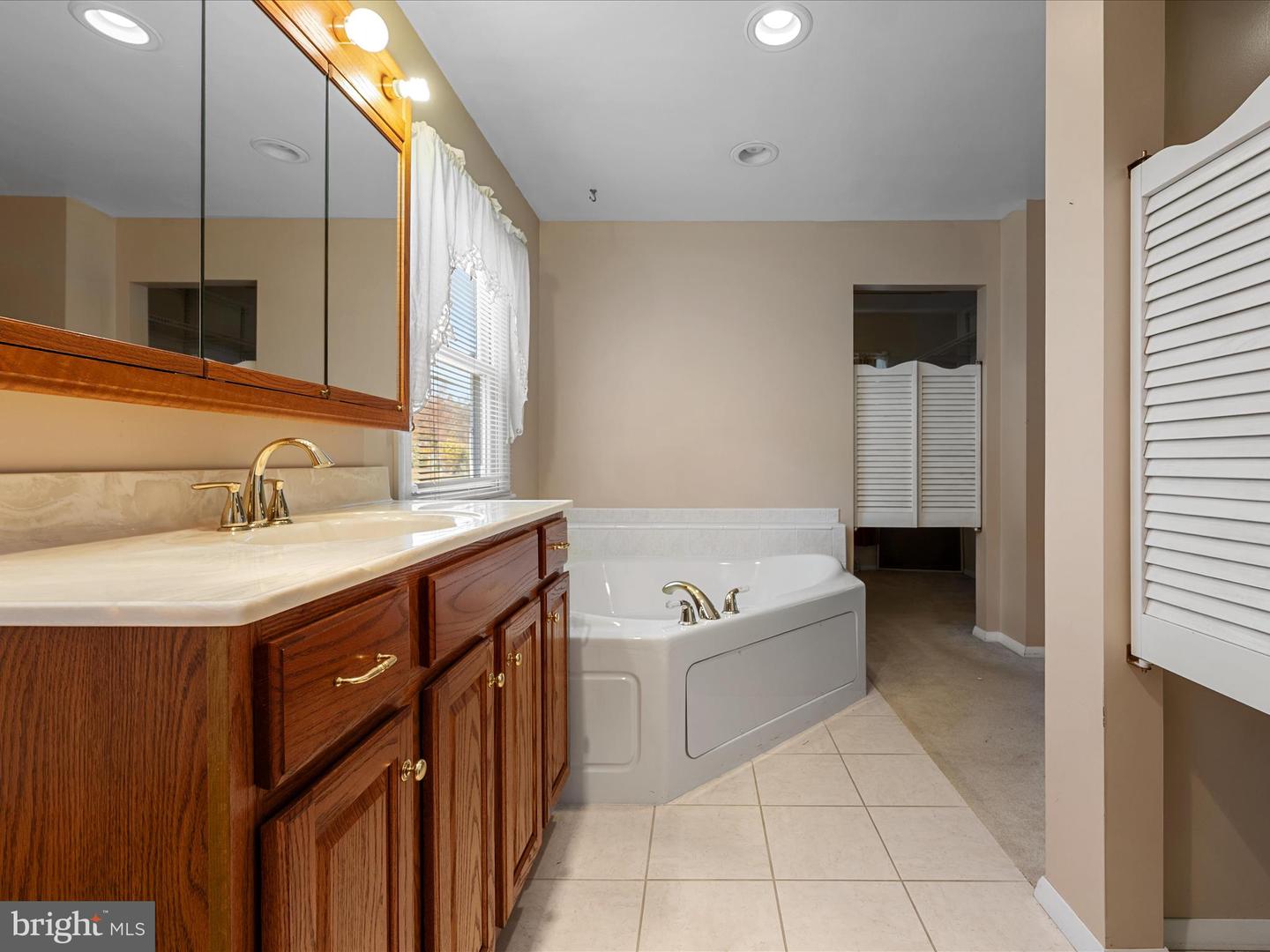 128 LONGCROFT RD, WINCHESTER, Virginia 22602, 3 Bedrooms Bedrooms, ,2 BathroomsBathrooms,Residential,For sale,128 LONGCROFT RD,VAFV2037576 MLS # VAFV2037576