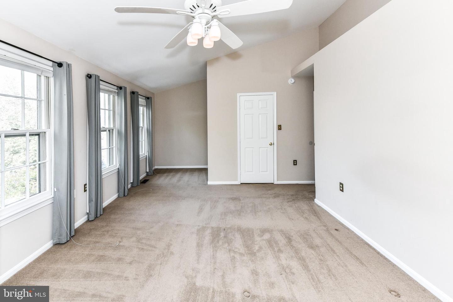 6547 MILVA LN, SPRINGFIELD, Virginia 22150, 3 Bedrooms Bedrooms, ,2 BathroomsBathrooms,Residential,For sale,6547 MILVA LN,VAFX2275512 MLS # VAFX2275512