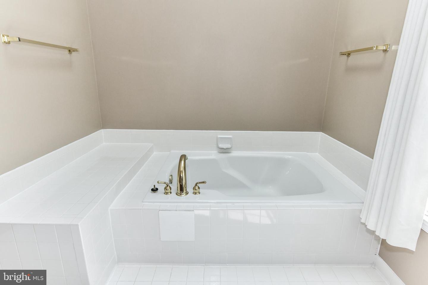 6547 MILVA LN, SPRINGFIELD, Virginia 22150, 3 Bedrooms Bedrooms, ,2 BathroomsBathrooms,Residential,For sale,6547 MILVA LN,VAFX2275512 MLS # VAFX2275512