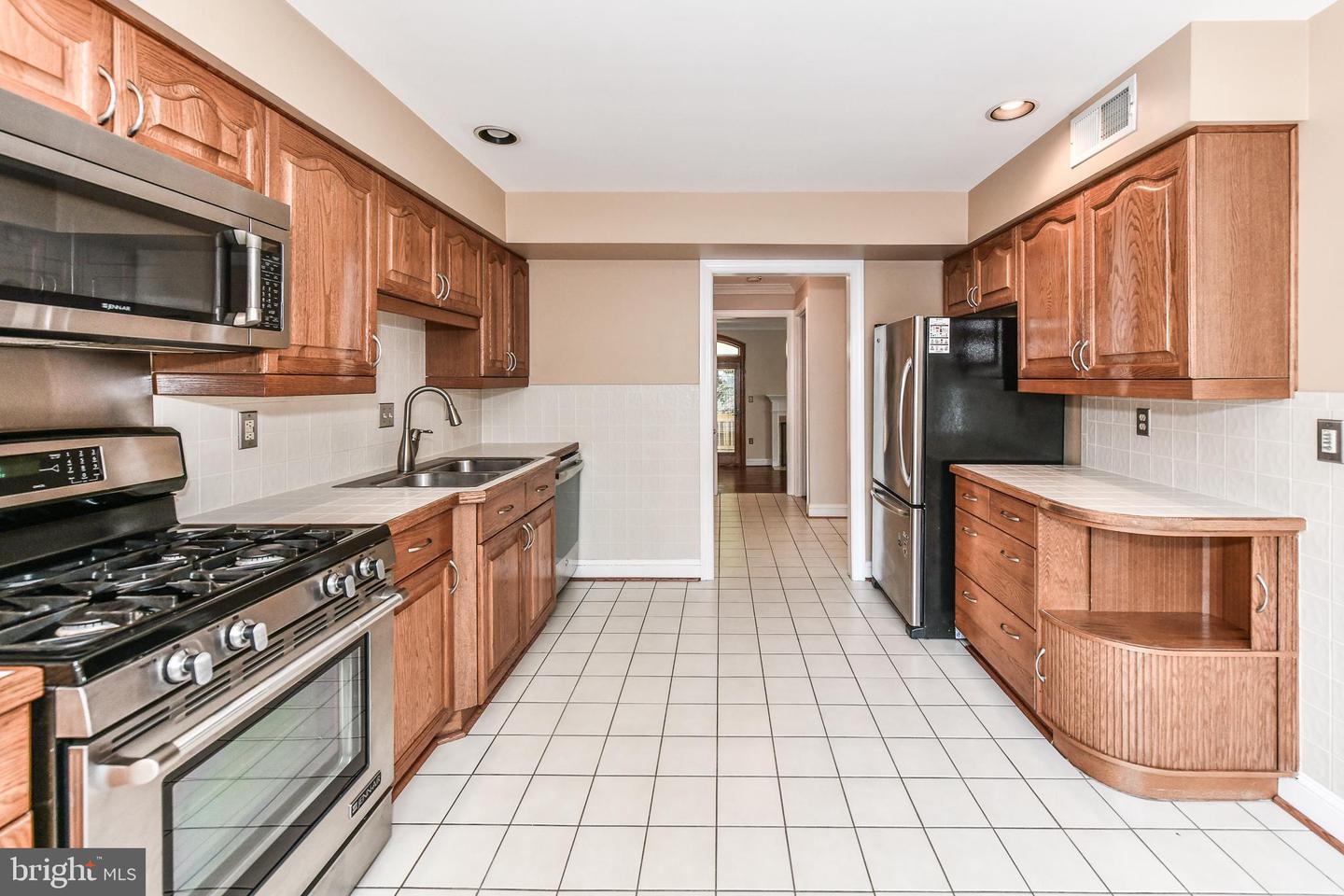 6547 MILVA LN, SPRINGFIELD, Virginia 22150, 3 Bedrooms Bedrooms, ,2 BathroomsBathrooms,Residential,For sale,6547 MILVA LN,VAFX2275512 MLS # VAFX2275512