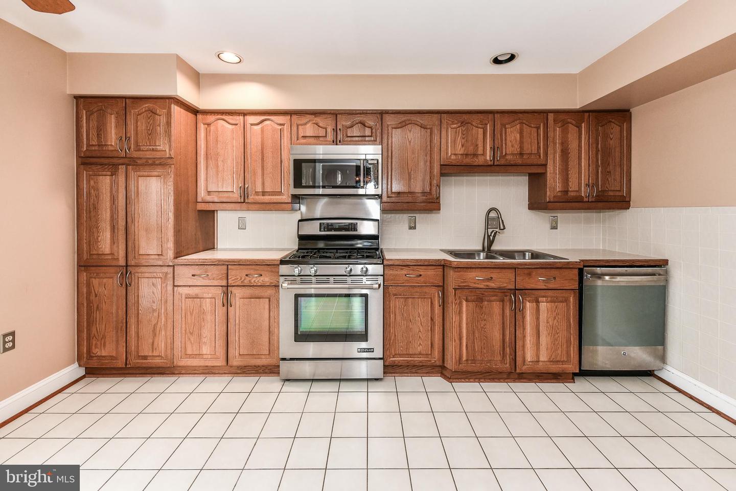 6547 MILVA LN, SPRINGFIELD, Virginia 22150, 3 Bedrooms Bedrooms, ,2 BathroomsBathrooms,Residential,For sale,6547 MILVA LN,VAFX2275512 MLS # VAFX2275512