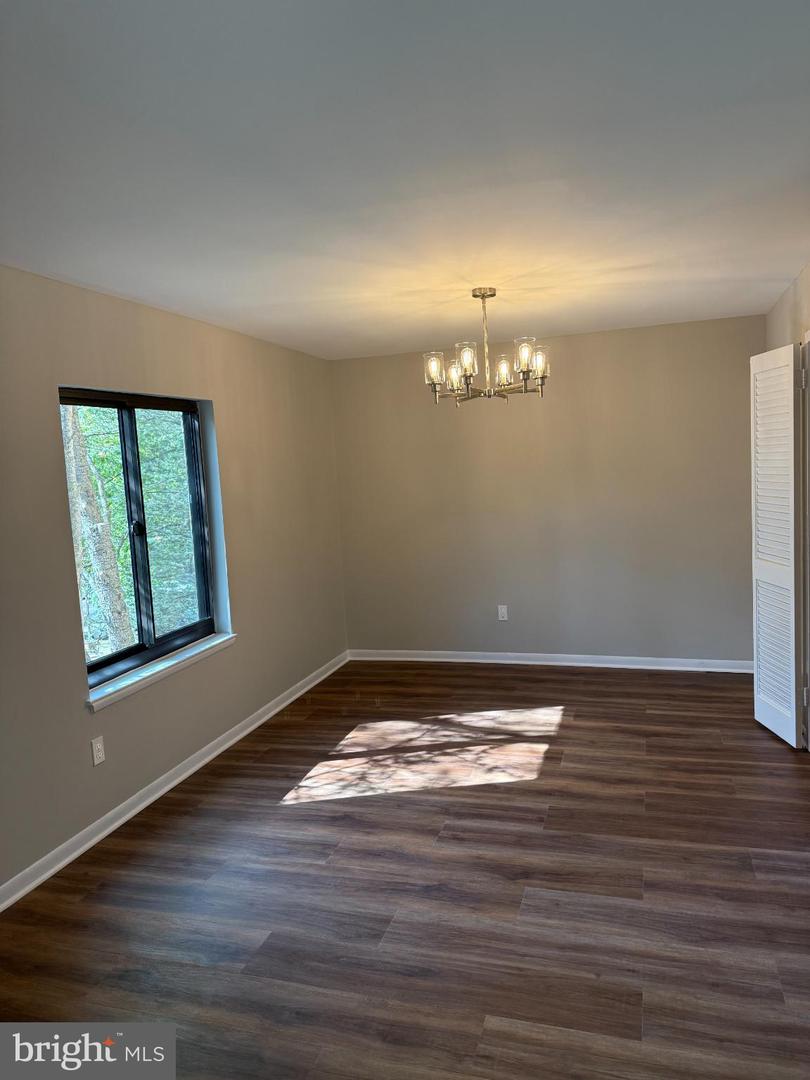 3101 S MANCHESTER ST #415, FALLS CHURCH, Virginia 22044, 2 Bedrooms Bedrooms, ,1 BathroomBathrooms,Residential,For sale,3101 S MANCHESTER ST #415,VAFX2275566 MLS # VAFX2275566