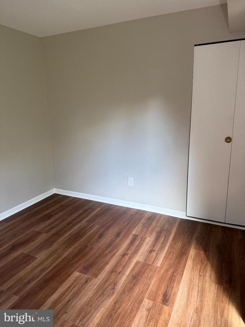 3101 S MANCHESTER ST #415, FALLS CHURCH, Virginia 22044, 2 Bedrooms Bedrooms, ,1 BathroomBathrooms,Residential,For sale,3101 S MANCHESTER ST #415,VAFX2275566 MLS # VAFX2275566
