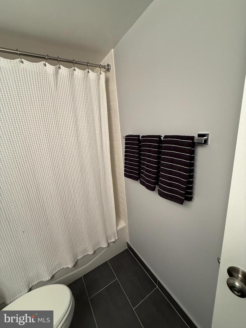 3101 S MANCHESTER ST #415, FALLS CHURCH, Virginia 22044, 2 Bedrooms Bedrooms, ,1 BathroomBathrooms,Residential,For sale,3101 S MANCHESTER ST #415,VAFX2275566 MLS # VAFX2275566