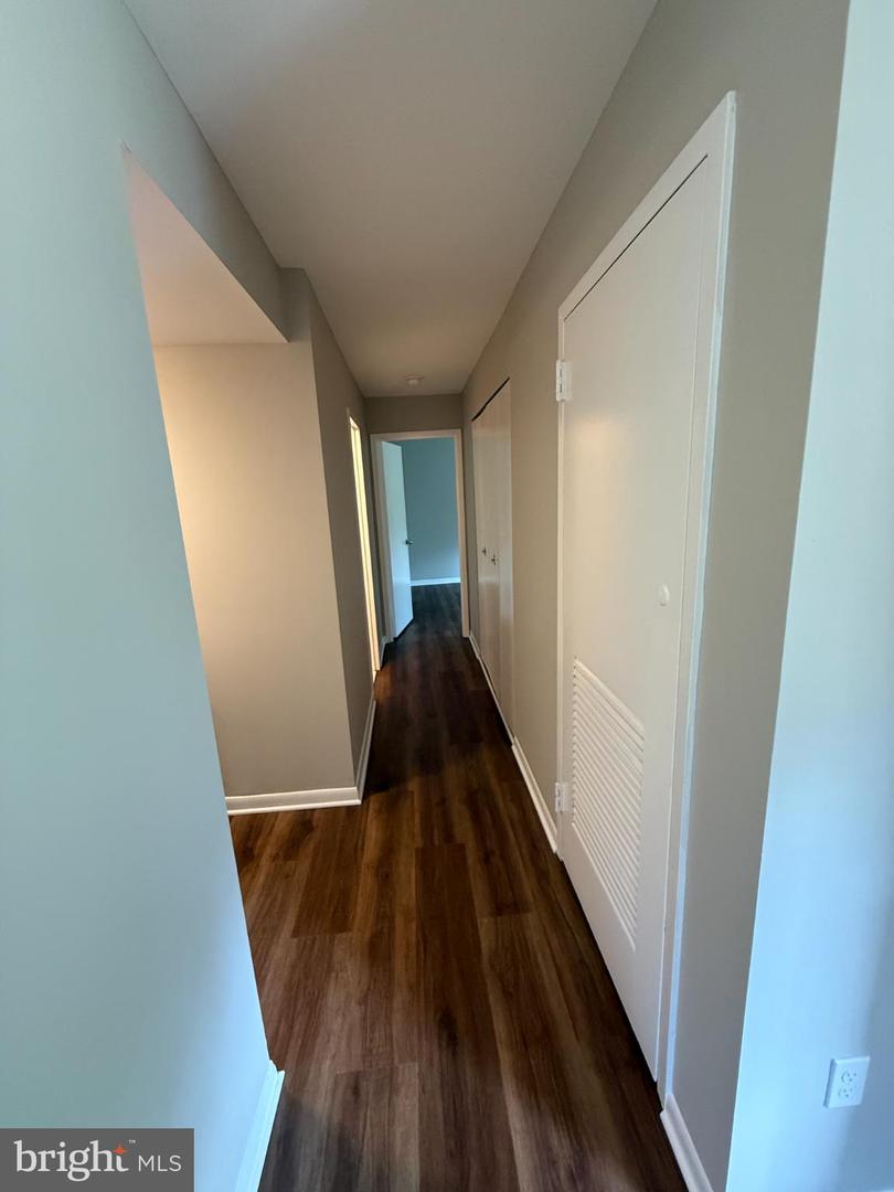 3101 S MANCHESTER ST #415, FALLS CHURCH, Virginia 22044, 2 Bedrooms Bedrooms, ,1 BathroomBathrooms,Residential,For sale,3101 S MANCHESTER ST #415,VAFX2275566 MLS # VAFX2275566