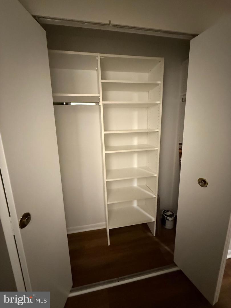 3101 S MANCHESTER ST #415, FALLS CHURCH, Virginia 22044, 2 Bedrooms Bedrooms, ,1 BathroomBathrooms,Residential,For sale,3101 S MANCHESTER ST #415,VAFX2275566 MLS # VAFX2275566