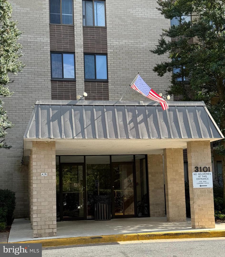 3101 S MANCHESTER ST #415, FALLS CHURCH, Virginia 22044, 2 Bedrooms Bedrooms, ,1 BathroomBathrooms,Residential,For sale,3101 S MANCHESTER ST #415,VAFX2275566 MLS # VAFX2275566
