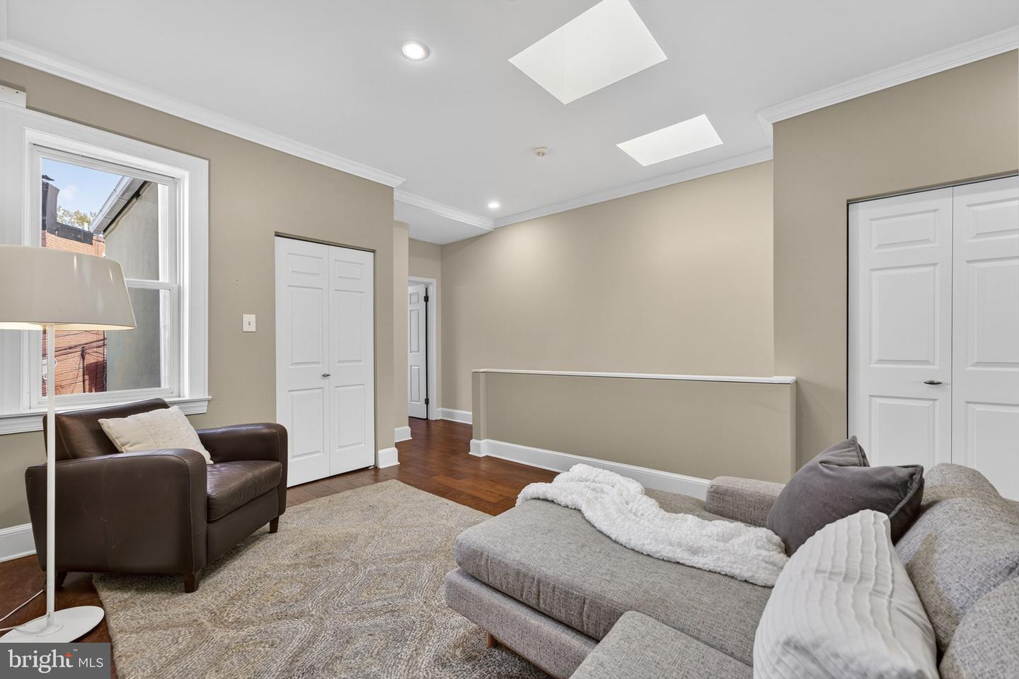 1218 G ST SE, WASHINGTON, District Of Columbia 20003, 3 Bedrooms Bedrooms, ,1 BathroomBathrooms,Residential,For sale,1218 G ST SE,DCDC2228240 MLS # DCDC2228240