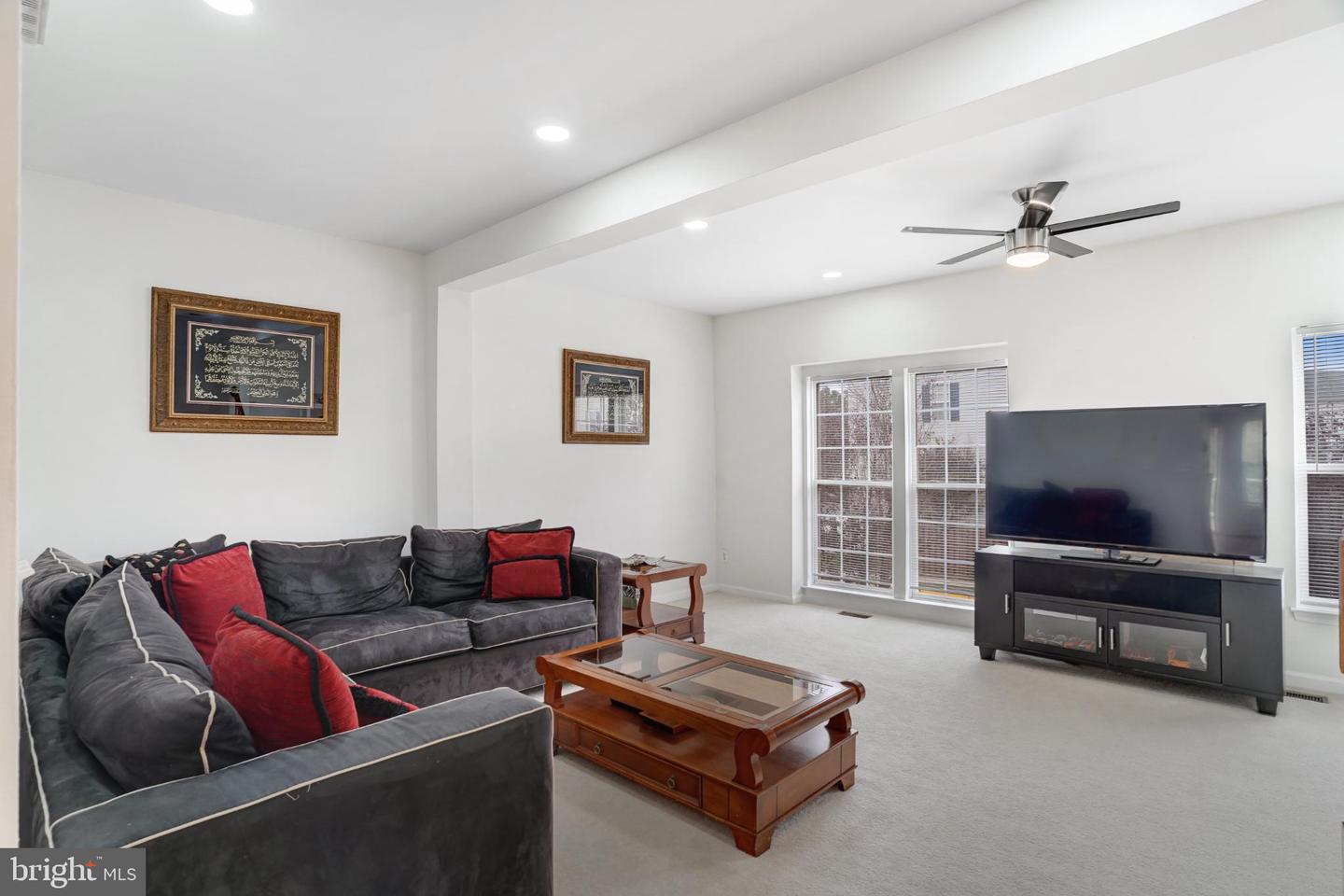 15096 GAFFNEY CIR, GAINESVILLE, Virginia 20155, 3 Bedrooms Bedrooms, 6 Rooms Rooms,2 BathroomsBathrooms,Residential,For sale,15096 GAFFNEY CIR,VAPW2106506 MLS # VAPW2106506 15096 GAFFNEY CIR, GAINESVILLE, Virginia 20155, 3 Bedrooms Bedrooms, 6 Rooms Rooms,2 BathroomsBathrooms,Residential,For sale,15096 GAFFNEY CIR,VAPW2106506 MLS # VAPW2106506