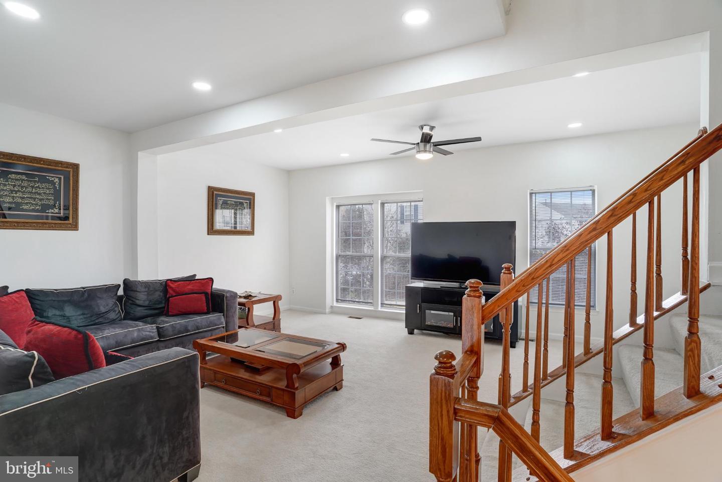 15096 GAFFNEY CIR, GAINESVILLE, Virginia 20155, 3 Bedrooms Bedrooms, 6 Rooms Rooms,2 BathroomsBathrooms,Residential,For sale,15096 GAFFNEY CIR,VAPW2106506 MLS # VAPW2106506 15096 GAFFNEY CIR, GAINESVILLE, Virginia 20155, 3 Bedrooms Bedrooms, 6 Rooms Rooms,2 BathroomsBathrooms,Residential,For sale,15096 GAFFNEY CIR,VAPW2106506 MLS # VAPW2106506