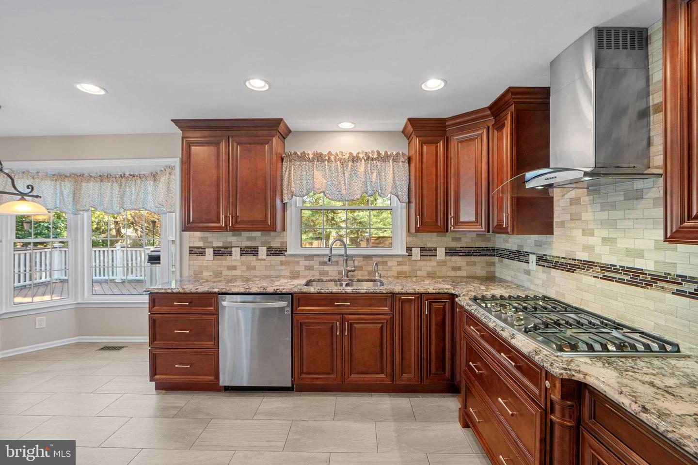 9615 LINDEN WOOD RD, MANASSAS, Virginia 20111, 5 Bedrooms Bedrooms, 13 Rooms Rooms,3 BathroomsBathrooms,Residential,For sale,9615 LINDEN WOOD RD,VAPW2106536 MLS # VAPW2106536