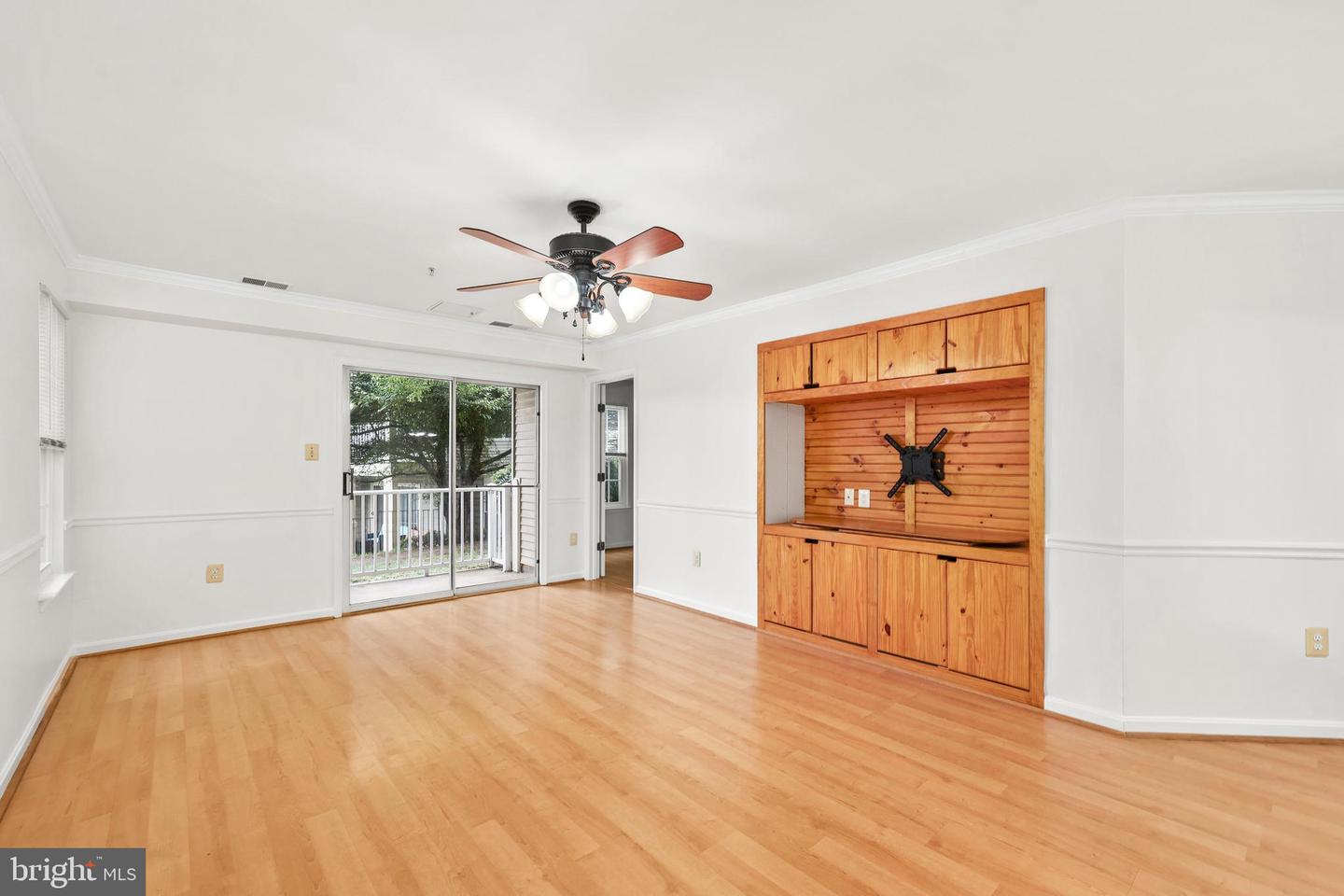 1037 GARDENVIEW LOOP #101, WOODBRIDGE, Virginia 22191, 2 Bedrooms Bedrooms, ,2 BathroomsBathrooms,Residential,For sale,1037 GARDENVIEW LOOP #101,VAPW2106540 MLS # VAPW2106540