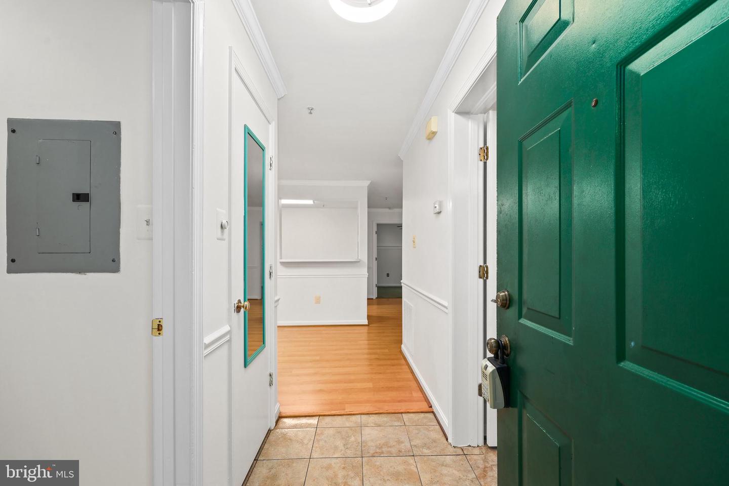 1037 GARDENVIEW LOOP #101, WOODBRIDGE, Virginia 22191, 2 Bedrooms Bedrooms, ,2 BathroomsBathrooms,Residential,For sale,1037 GARDENVIEW LOOP #101,VAPW2106540 MLS # VAPW2106540