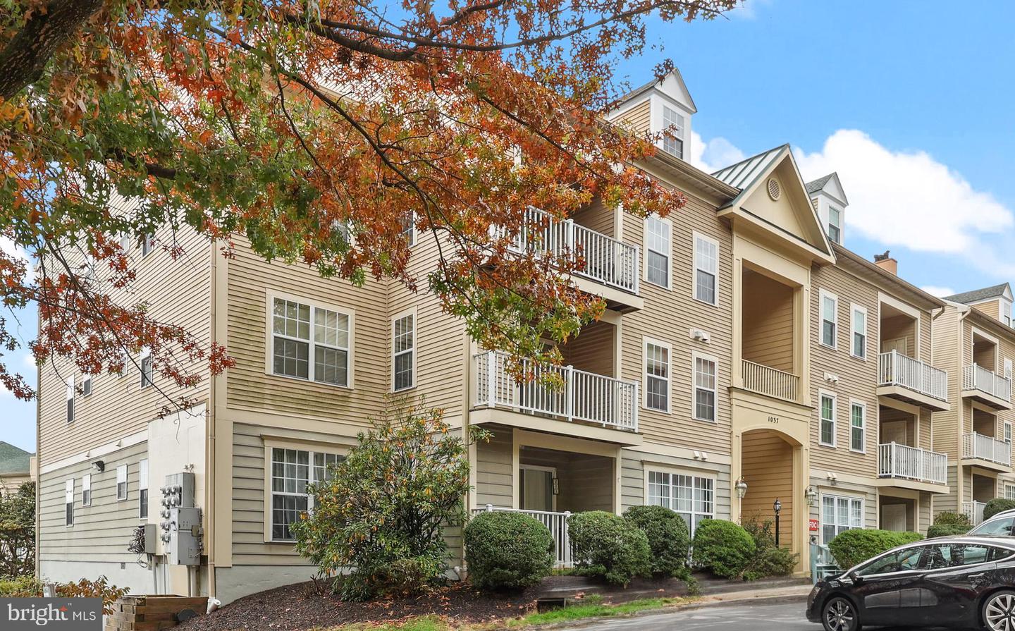 1037 GARDENVIEW LOOP #101, WOODBRIDGE, Virginia 22191, 2 Bedrooms Bedrooms, ,2 BathroomsBathrooms,Residential,For sale,1037 GARDENVIEW LOOP #101,VAPW2106540 MLS # VAPW2106540