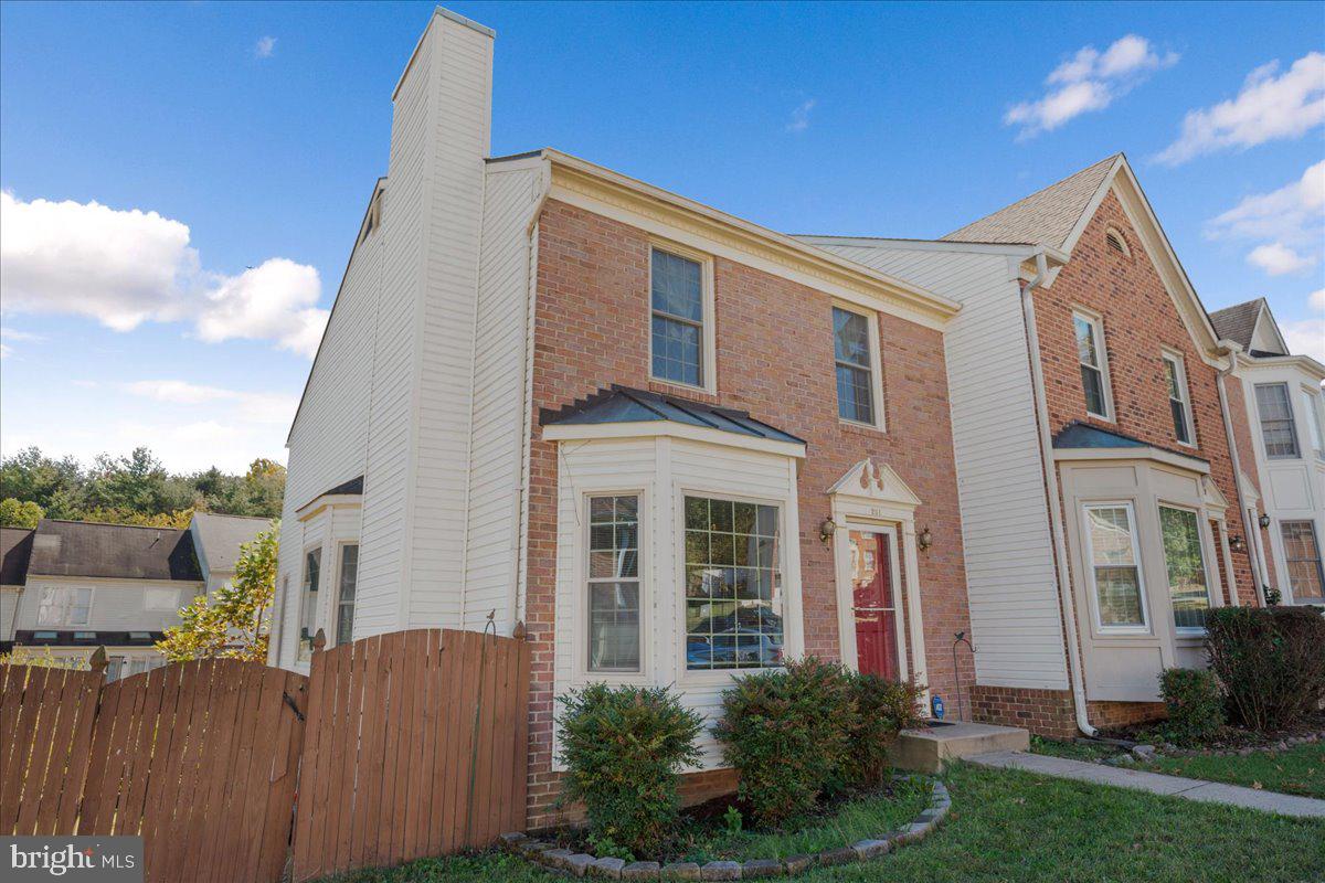 201 STONEY BROOK CT, STAFFORD, Virginia 22554, 3 Bedrooms Bedrooms, ,3 BathroomsBathrooms,Residential,For sale,201 STONEY BROOK CT,VAST2043728 MLS # VAST2043728