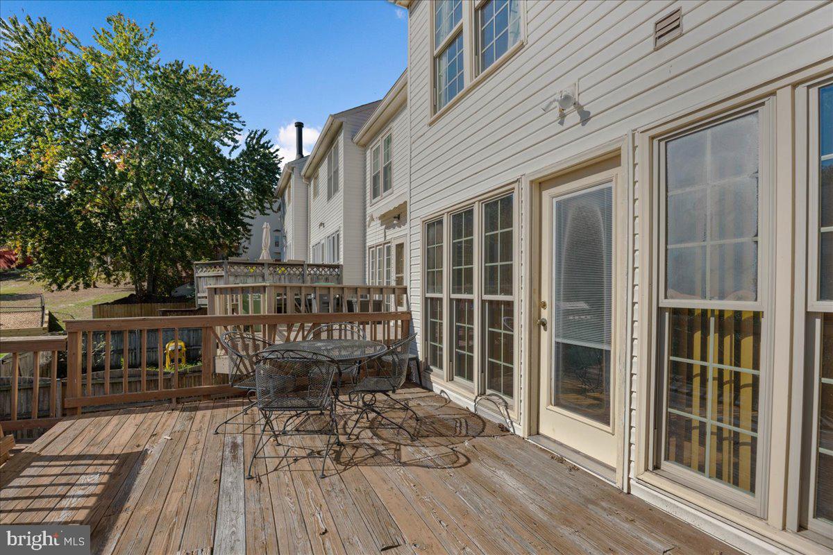 201 STONEY BROOK CT, STAFFORD, Virginia 22554, 3 Bedrooms Bedrooms, ,3 BathroomsBathrooms,Residential,For sale,201 STONEY BROOK CT,VAST2043728 MLS # VAST2043728