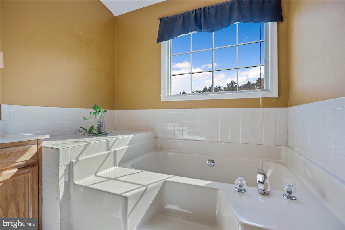 201 STONEY BROOK CT, STAFFORD, Virginia 22554, 3 Bedrooms Bedrooms, ,3 BathroomsBathrooms,Residential,For sale,201 STONEY BROOK CT,VAST2043728 MLS # VAST2043728