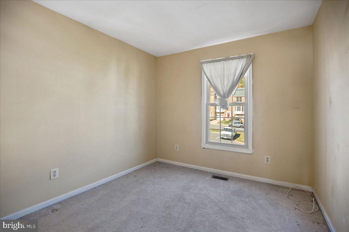 201 STONEY BROOK CT, STAFFORD, Virginia 22554, 3 Bedrooms Bedrooms, ,3 BathroomsBathrooms,Residential,For sale,201 STONEY BROOK CT,VAST2043728 MLS # VAST2043728