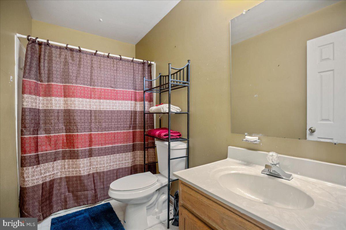 201 STONEY BROOK CT, STAFFORD, Virginia 22554, 3 Bedrooms Bedrooms, ,3 BathroomsBathrooms,Residential,For sale,201 STONEY BROOK CT,VAST2043728 MLS # VAST2043728