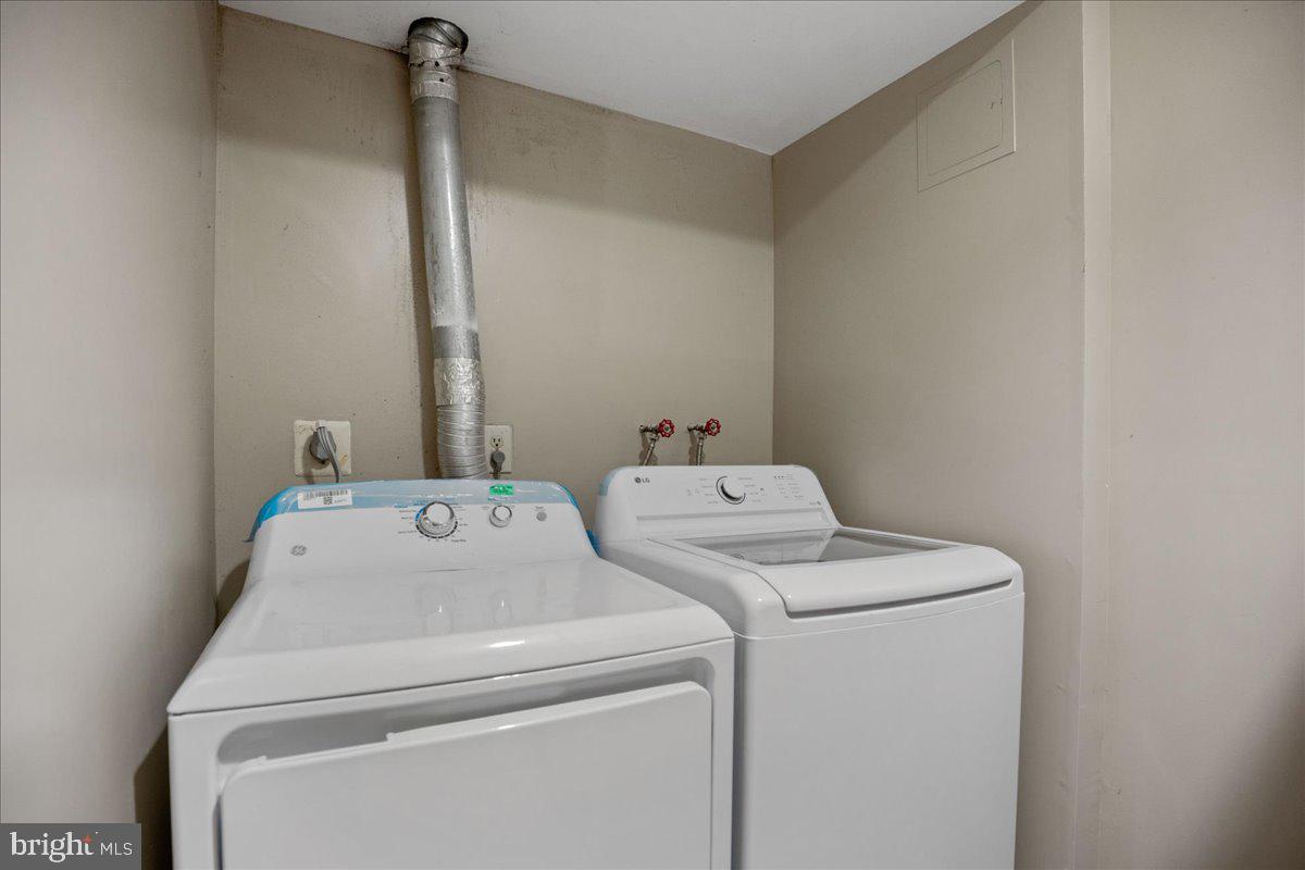 201 STONEY BROOK CT, STAFFORD, Virginia 22554, 3 Bedrooms Bedrooms, ,3 BathroomsBathrooms,Residential,For sale,201 STONEY BROOK CT,VAST2043728 MLS # VAST2043728