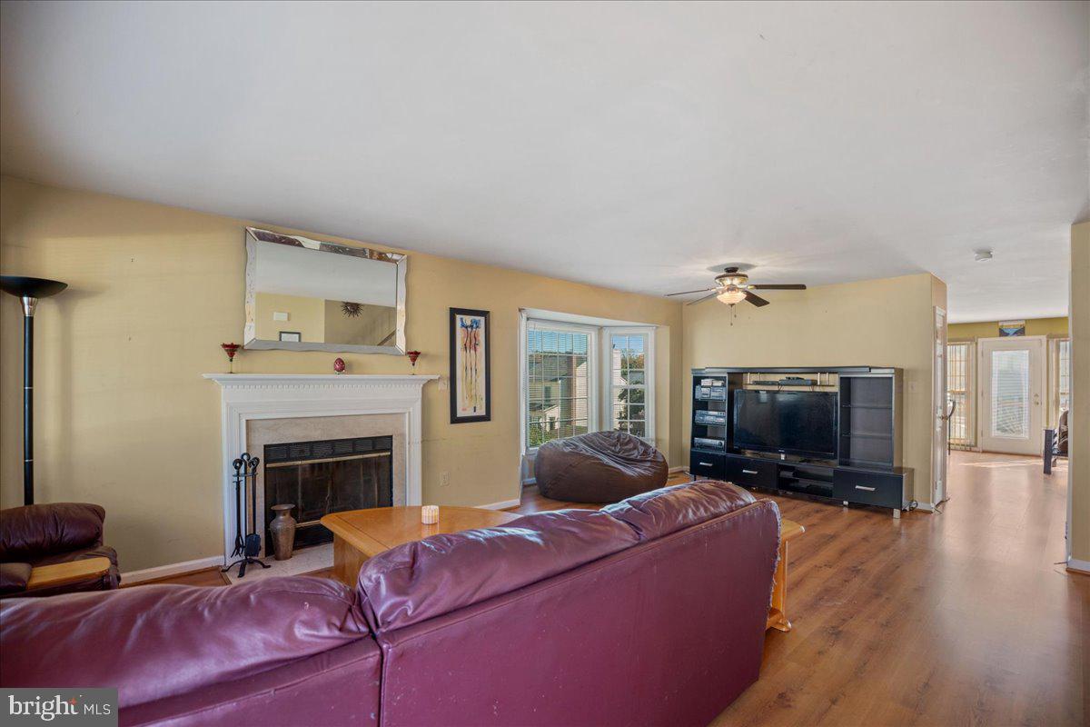 201 STONEY BROOK CT, STAFFORD, Virginia 22554, 3 Bedrooms Bedrooms, ,3 BathroomsBathrooms,Residential,For sale,201 STONEY BROOK CT,VAST2043728 MLS # VAST2043728