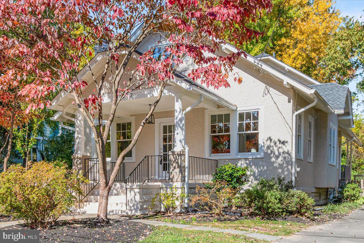 4937 BRANDYWINE ST NW, WASHINGTON, District Of Columbia 20016, 5 Bedrooms Bedrooms, ,3 BathroomsBathrooms,Residential,For sale,4937 BRANDYWINE ST NW,DCDC2228382 MLS # DCDC2228382