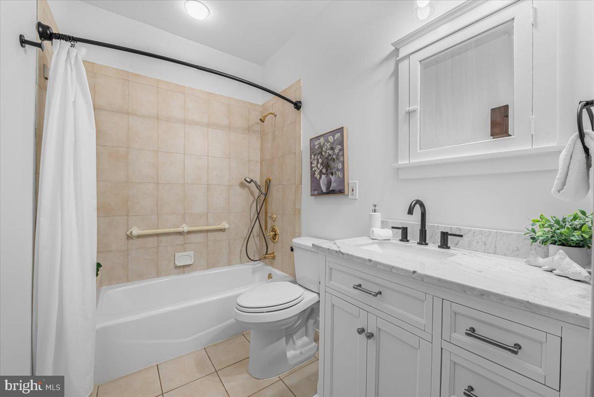 4937 BRANDYWINE ST NW, WASHINGTON, District Of Columbia 20016, 5 Bedrooms Bedrooms, ,3 BathroomsBathrooms,Residential,For sale,4937 BRANDYWINE ST NW,DCDC2228382 MLS # DCDC2228382
