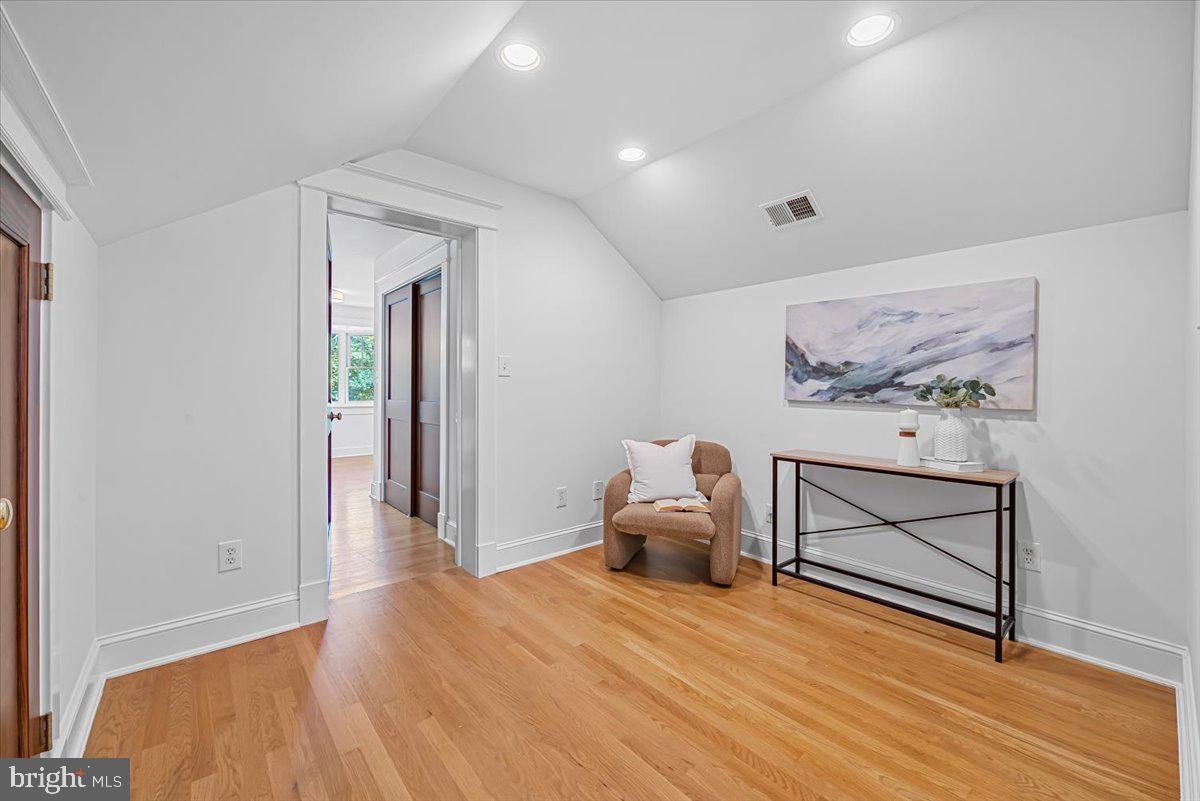 4937 BRANDYWINE ST NW, WASHINGTON, District Of Columbia 20016, 5 Bedrooms Bedrooms, ,3 BathroomsBathrooms,Residential,For sale,4937 BRANDYWINE ST NW,DCDC2228382 MLS # DCDC2228382