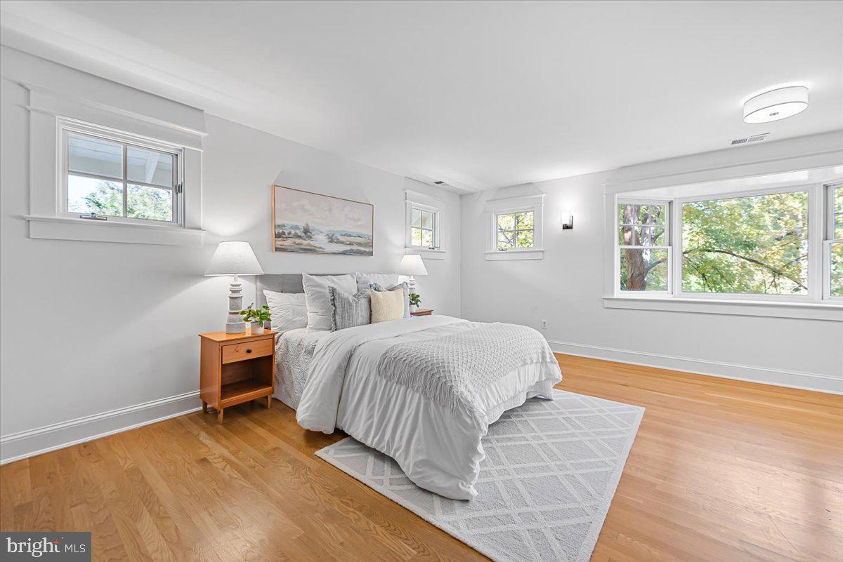 4937 BRANDYWINE ST NW, WASHINGTON, District Of Columbia 20016, 5 Bedrooms Bedrooms, ,3 BathroomsBathrooms,Residential,For sale,4937 BRANDYWINE ST NW,DCDC2228382 MLS # DCDC2228382