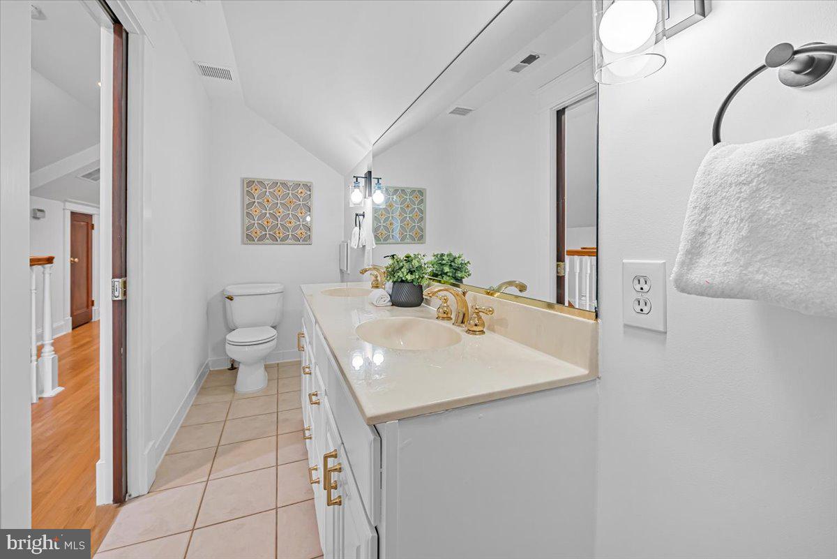 4937 BRANDYWINE ST NW, WASHINGTON, District Of Columbia 20016, 5 Bedrooms Bedrooms, ,3 BathroomsBathrooms,Residential,For sale,4937 BRANDYWINE ST NW,DCDC2228382 MLS # DCDC2228382