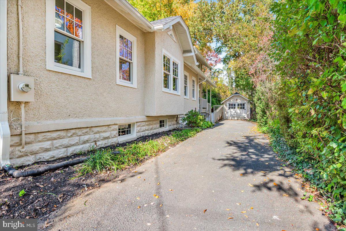 4937 BRANDYWINE ST NW, WASHINGTON, District Of Columbia 20016, 5 Bedrooms Bedrooms, ,3 BathroomsBathrooms,Residential,For sale,4937 BRANDYWINE ST NW,DCDC2228382 MLS # DCDC2228382