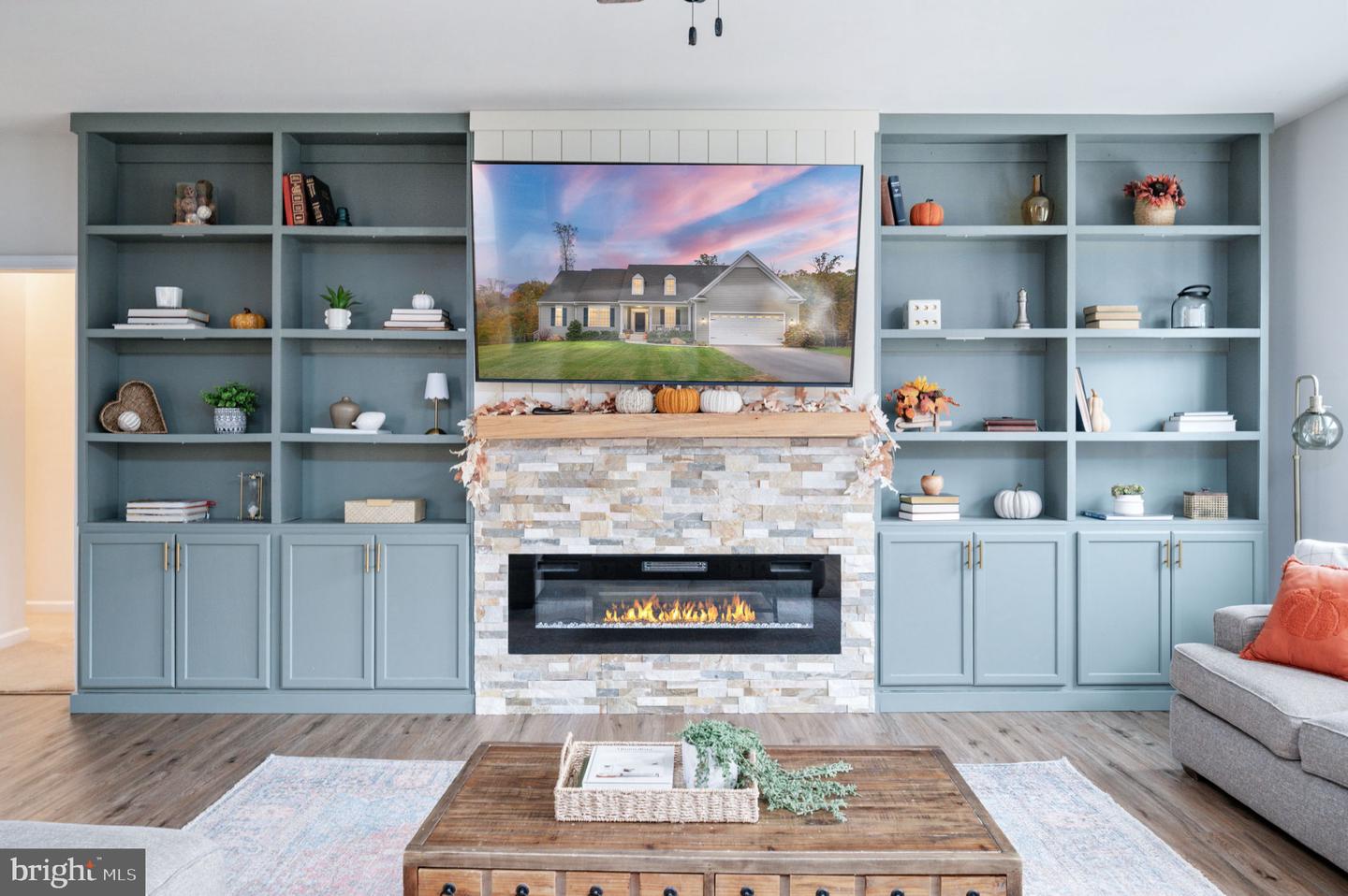 151 MOFFETT LN, FREDERICKSBURG, Virginia 22406, 5 Bedrooms Bedrooms, 13 Rooms Rooms,4 BathroomsBathrooms,Residential,For sale,151 MOFFETT LN,VAST2043732 MLS # VAST2043732