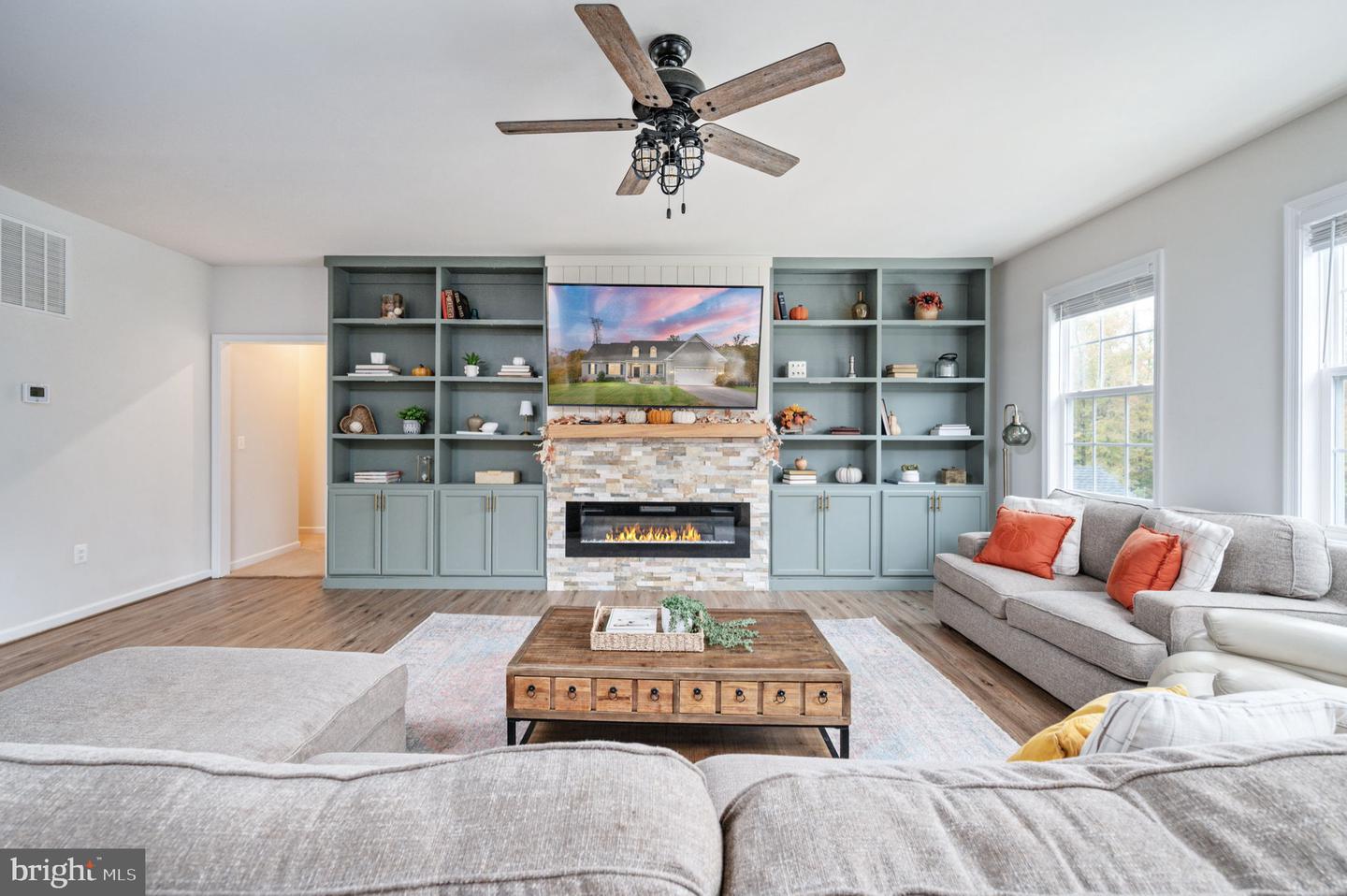 151 MOFFETT LN, FREDERICKSBURG, Virginia 22406, 5 Bedrooms Bedrooms, 13 Rooms Rooms,4 BathroomsBathrooms,Residential,For sale,151 MOFFETT LN,VAST2043732 MLS # VAST2043732