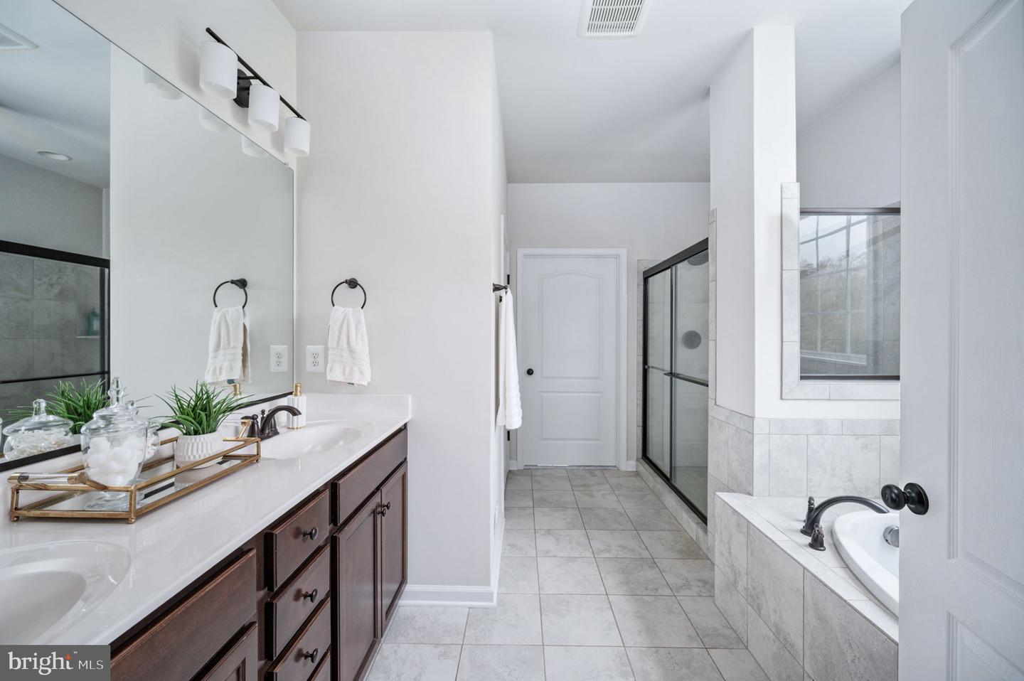 151 MOFFETT LN, FREDERICKSBURG, Virginia 22406, 5 Bedrooms Bedrooms, 13 Rooms Rooms,4 BathroomsBathrooms,Residential,For sale,151 MOFFETT LN,VAST2043732 MLS # VAST2043732