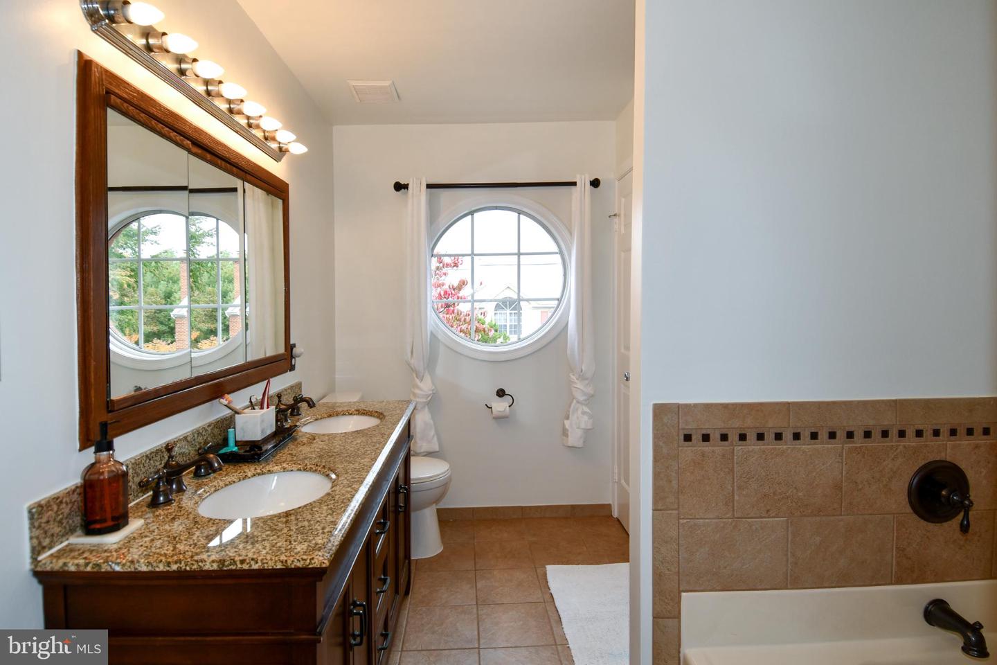 46699 PARAGON TER, STERLING, Virginia 20164, 4 Bedrooms Bedrooms, 8 Rooms Rooms,2 BathroomsBathrooms,Residential,For sale,46699 PARAGON TER,VALO2109434 MLS # VALO2109434