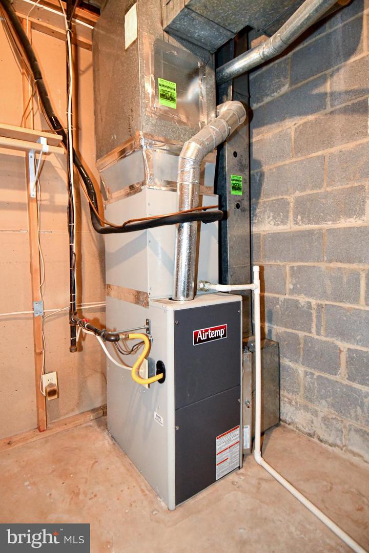 46699 PARAGON TER, STERLING, Virginia 20164, 4 Bedrooms Bedrooms, 8 Rooms Rooms,2 BathroomsBathrooms,Residential,For sale,46699 PARAGON TER,VALO2109434 MLS # VALO2109434