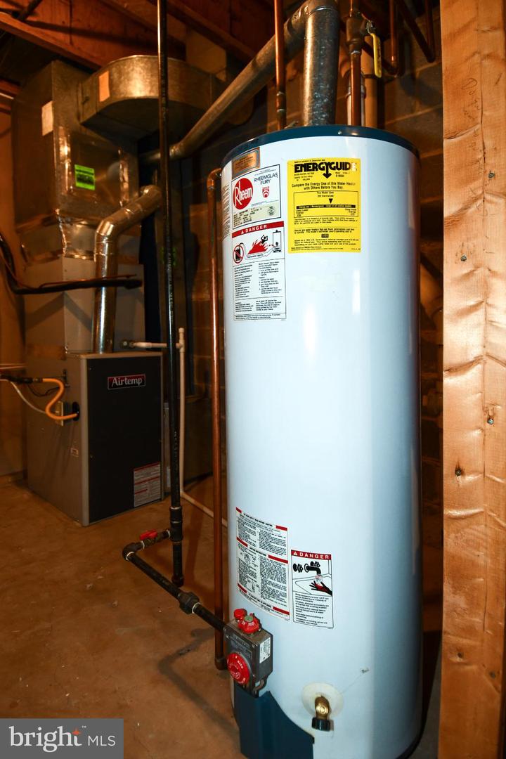 46699 PARAGON TER, STERLING, Virginia 20164, 4 Bedrooms Bedrooms, 8 Rooms Rooms,2 BathroomsBathrooms,Residential,For sale,46699 PARAGON TER,VALO2109434 MLS # VALO2109434