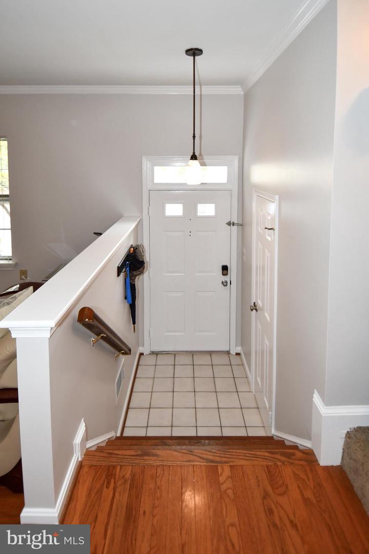 46699 PARAGON TER, STERLING, Virginia 20164, 4 Bedrooms Bedrooms, 8 Rooms Rooms,2 BathroomsBathrooms,Residential,For sale,46699 PARAGON TER,VALO2109434 MLS # VALO2109434