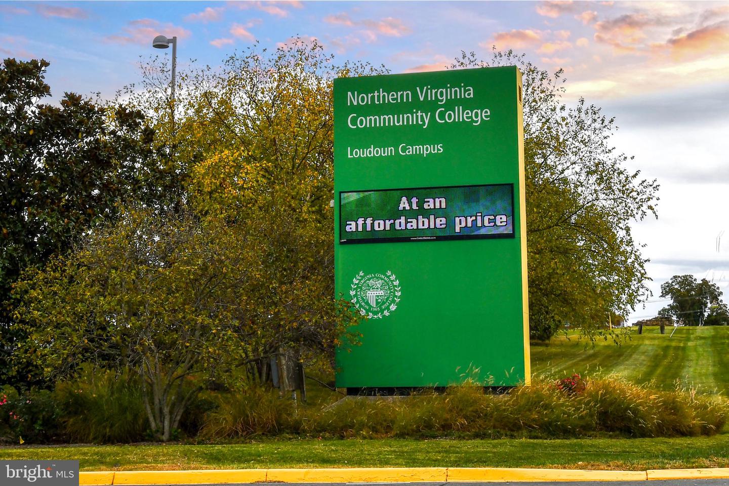 46699 PARAGON TER, STERLING, Virginia 20164, 4 Bedrooms Bedrooms, 8 Rooms Rooms,2 BathroomsBathrooms,Residential,For sale,46699 PARAGON TER,VALO2109434 MLS # VALO2109434