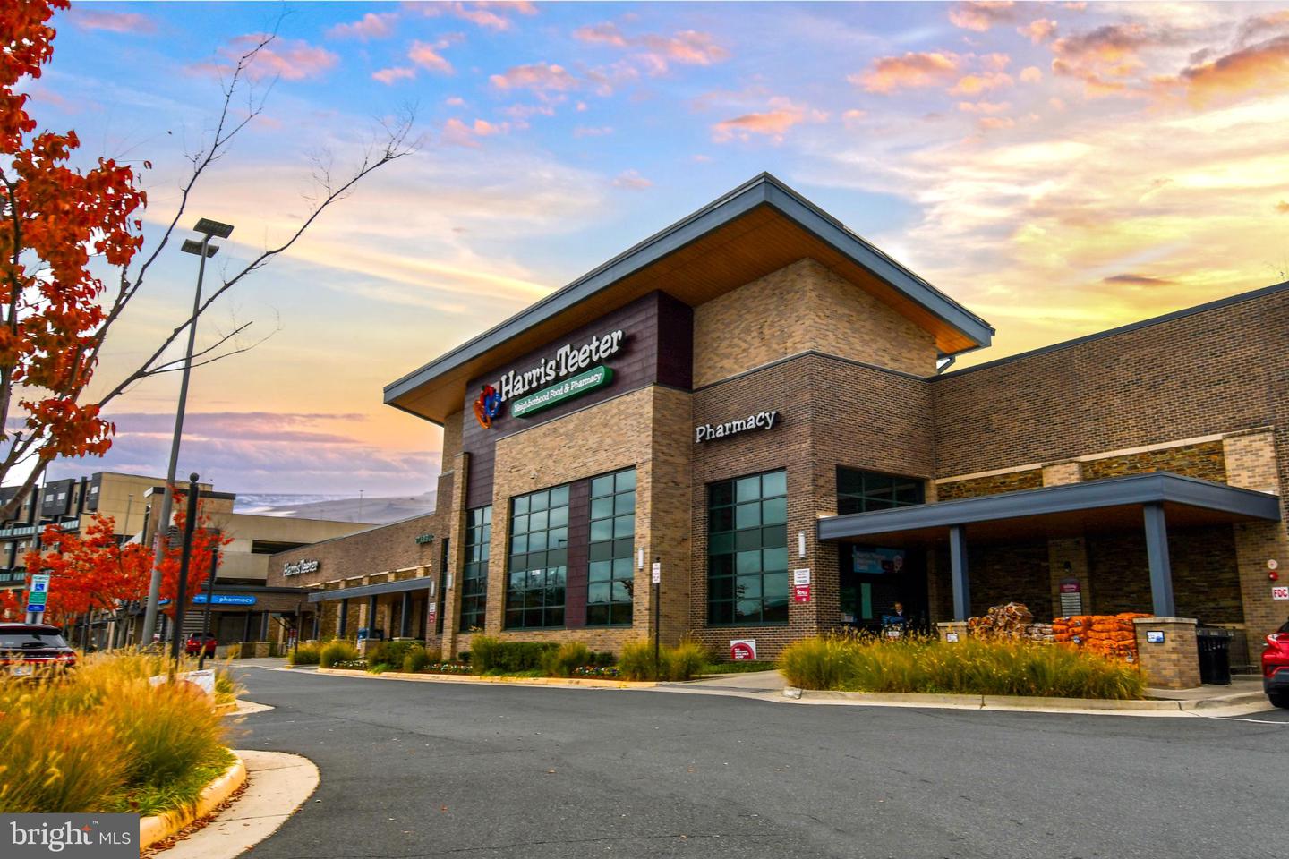 46699 PARAGON TER, STERLING, Virginia 20164, 4 Bedrooms Bedrooms, 8 Rooms Rooms,2 BathroomsBathrooms,Residential,For sale,46699 PARAGON TER,VALO2109434 MLS # VALO2109434