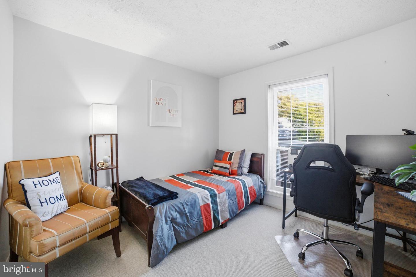 11973 CARDAMOM DR, WOODBRIDGE, Virginia 22192, 2 Bedrooms Bedrooms, 3 Rooms Rooms,1 BathroomBathrooms,Residential,For sale,11973 CARDAMOM DR,VAPW2106242 MLS # VAPW2106242