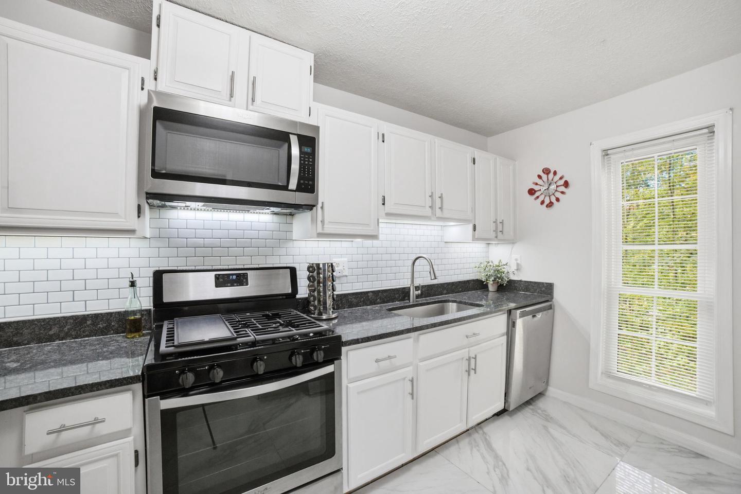 11973 CARDAMOM DR, WOODBRIDGE, Virginia 22192, 2 Bedrooms Bedrooms, 3 Rooms Rooms,1 BathroomBathrooms,Residential,For sale,11973 CARDAMOM DR,VAPW2106242 MLS # VAPW2106242