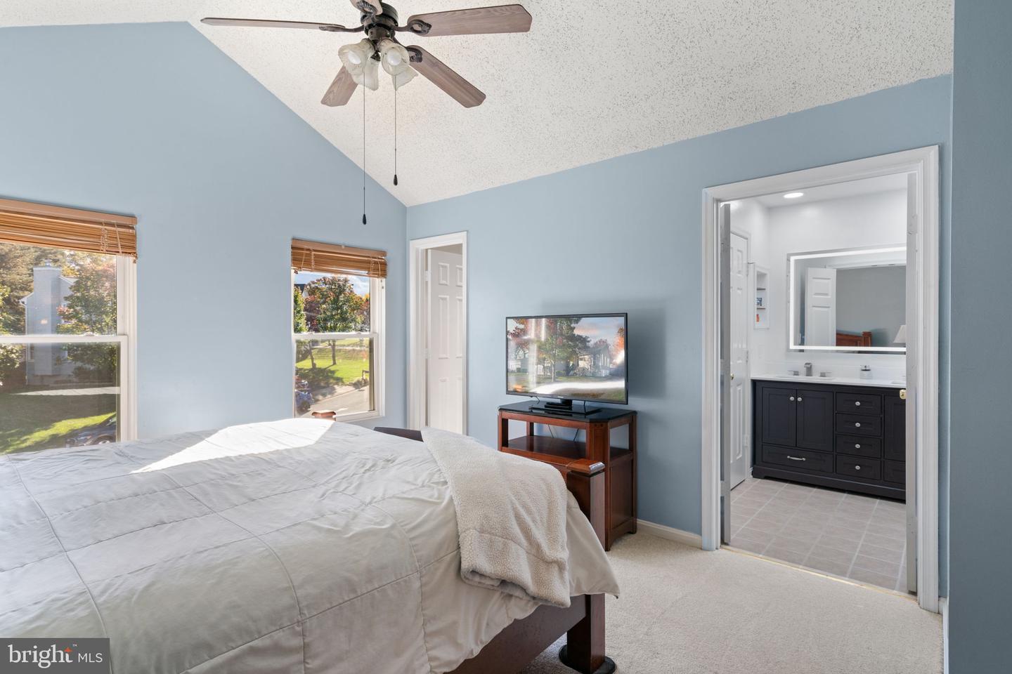 35 WOODS EDGE CT, STAFFORD, Virginia 22554, 5 Bedrooms Bedrooms, ,3 BathroomsBathrooms,Residential,For sale,35 WOODS EDGE CT,VAST2043598 MLS # VAST2043598