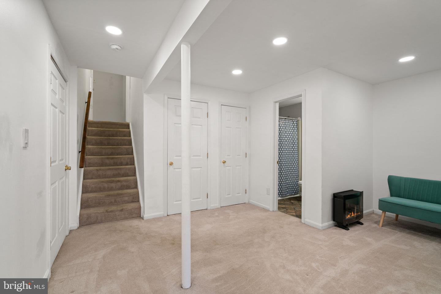 35 WOODS EDGE CT, STAFFORD, Virginia 22554, 5 Bedrooms Bedrooms, ,3 BathroomsBathrooms,Residential,For sale,35 WOODS EDGE CT,VAST2043598 MLS # VAST2043598