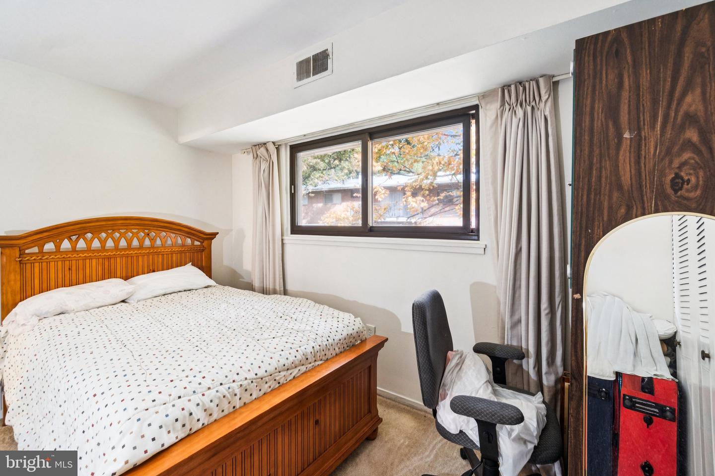 7370 LEE HWY #204, FALLS CHURCH, Virginia 22046, 2 Bedrooms Bedrooms, ,1 BathroomBathrooms,Residential,For sale,7370 LEE HWY #204,VAFX2275836 MLS # VAFX2275836 7370 LEE HWY #204, FALLS CHURCH, Virginia 22046, 2 Bedrooms Bedrooms, ,1 BathroomBathrooms,Residential,For sale,7370 LEE HWY #204,VAFX2275836 MLS # VAFX2275836