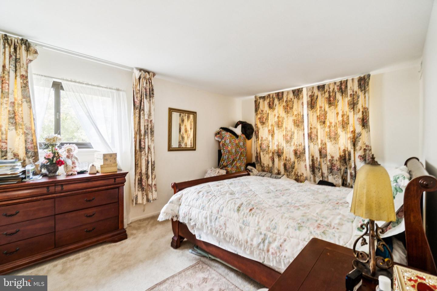 7370 LEE HWY #204, FALLS CHURCH, Virginia 22046, 2 Bedrooms Bedrooms, ,1 BathroomBathrooms,Residential,For sale,7370 LEE HWY #204,VAFX2275836 MLS # VAFX2275836 7370 LEE HWY #204, FALLS CHURCH, Virginia 22046, 2 Bedrooms Bedrooms, ,1 BathroomBathrooms,Residential,For sale,7370 LEE HWY #204,VAFX2275836 MLS # VAFX2275836