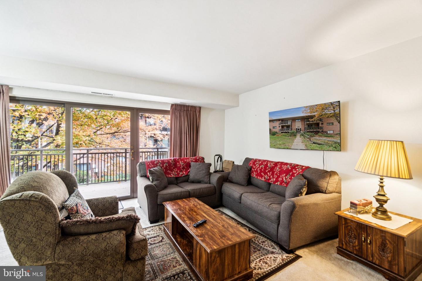 7370 LEE HWY #204, FALLS CHURCH, Virginia 22046, 2 Bedrooms Bedrooms, ,1 BathroomBathrooms,Residential,For sale,7370 LEE HWY #204,VAFX2275836 MLS # VAFX2275836 7370 LEE HWY #204, FALLS CHURCH, Virginia 22046, 2 Bedrooms Bedrooms, ,1 BathroomBathrooms,Residential,For sale,7370 LEE HWY #204,VAFX2275836 MLS # VAFX2275836